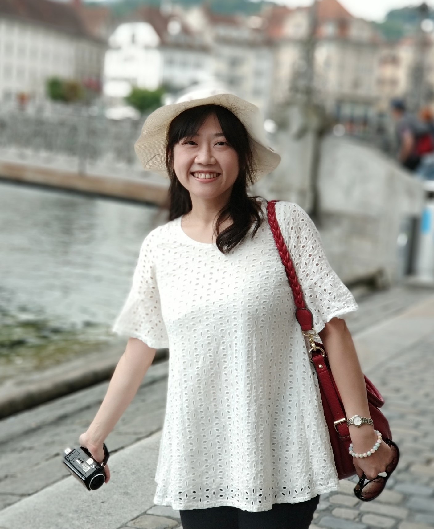 世新大學中文系新聘洪逸柔助理教授