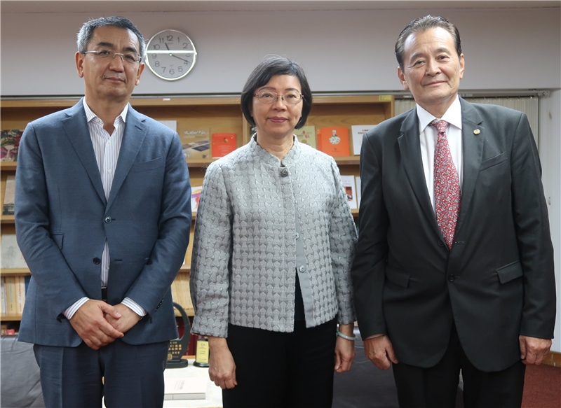 蒙古前外交部長Munkh-Orgil Tsend及駐臺北烏蘭巴托貿易經濟代表處代表Khaliun Panidjunai來訪國圖