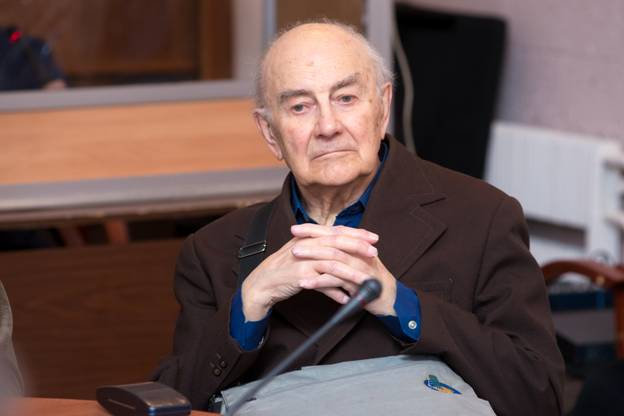 本中心1995年度獎助學人顧哲（Stanislaw R. Kuczera）逝世