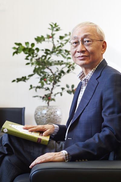 中研院史語所特聘研究員黃進興榮退