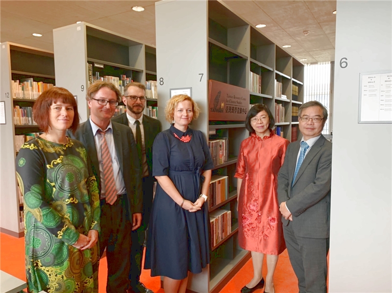 國家圖書館於捷克馬薩里克大學啟用資源中心