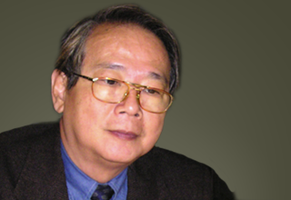 臺灣大學中文系特聘教授周鳳五逝世