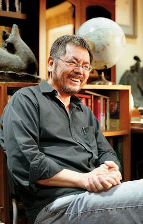 中央大學中文系葉振富副教授榮升教授 